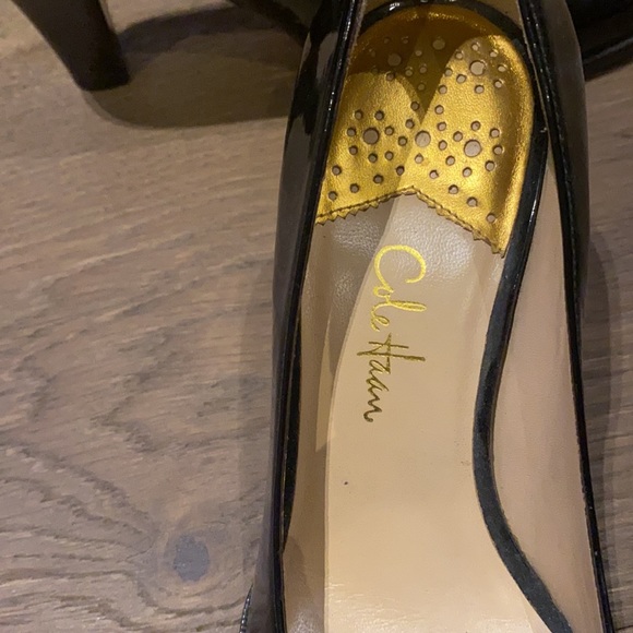 Cole Haan patent pumps - Picture 2 of 6